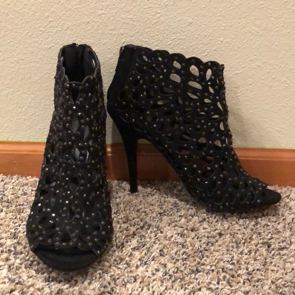 Sparky Heels